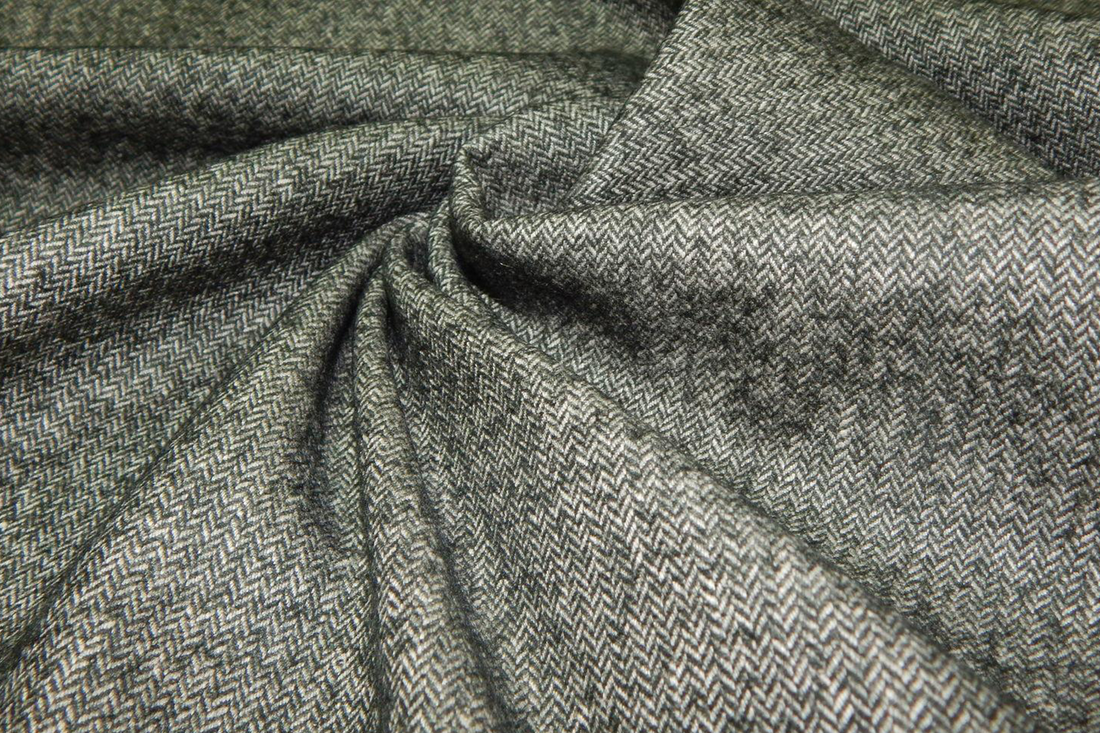 How to Choose the Best Fabric for Sewing Clothes
