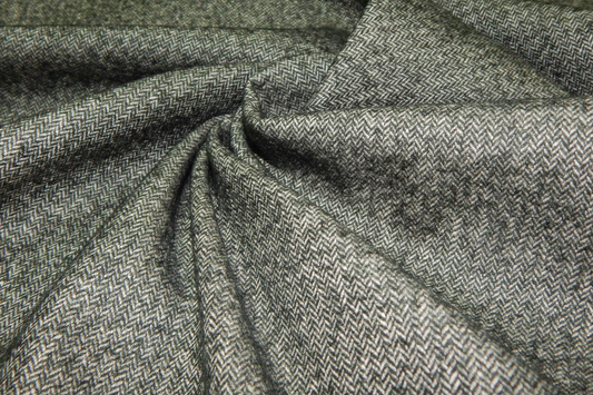 How to Choose the Best Fabric for Sewing Clothes